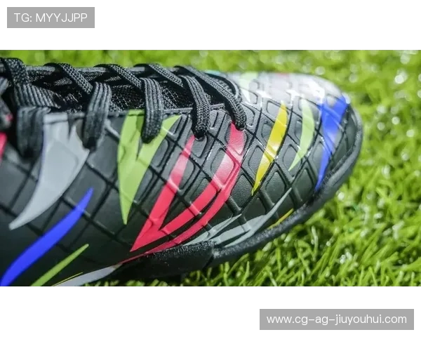 足球小将专属训练足球鞋设计与研发，助力青少年运动员提升竞技水平