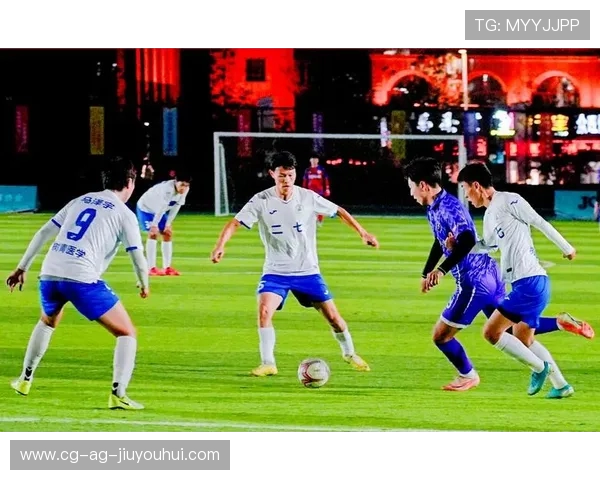 郑州牛足球奋勇拼搏展现城市精神风貌推动中原体育全面发展